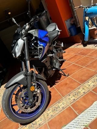 YAMAHA MT-07
