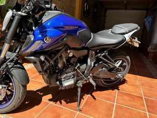 YAMAHA MT-07