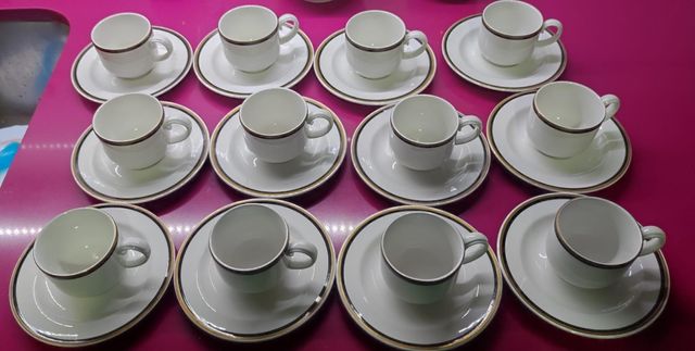 Juego café porcelana Santa Clara, muy elegante