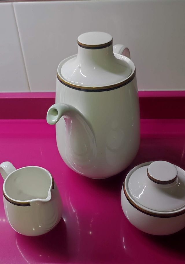 Juego café porcelana Santa Clara, muy elegante