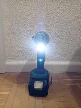 Llave de impacto Makita + 2 baterías