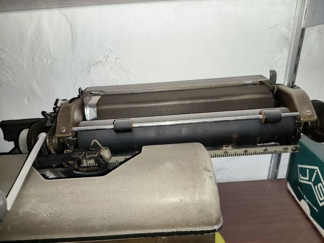 Máquina de escribir Byron