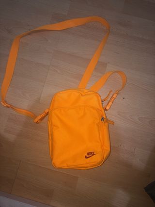 Riñonera nike
