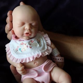 Bebe reborn silicona platino