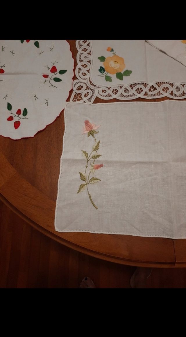 Set centrini e tovagliette 