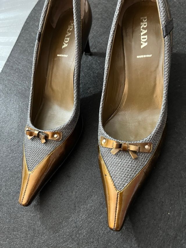 Zapatos de salon Prada