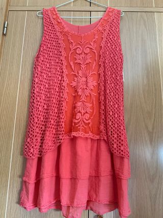 Vestido de encaje, nuevo, a estrenar.
