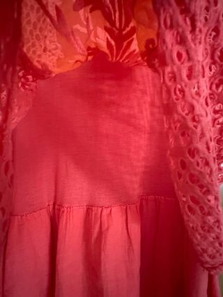 Vestido de encaje, nuevo, a estrenar.