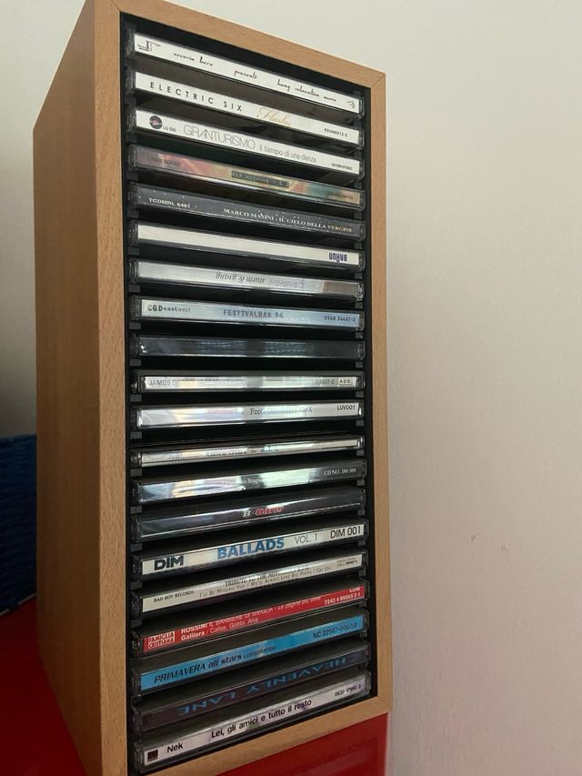 Colonnina porta cd dvd