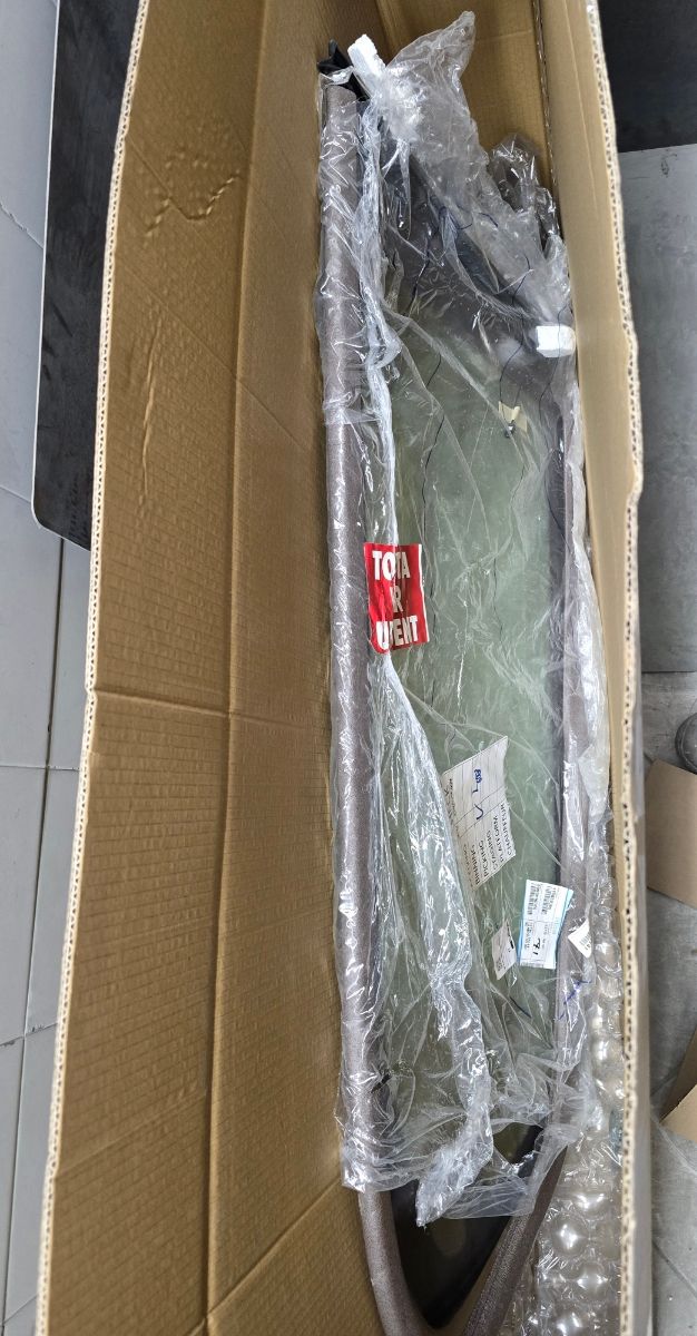 Luna aleta trasera toyota land Cruiser