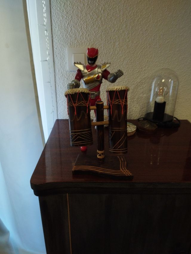 Figura Power Ranger rojo 30cm