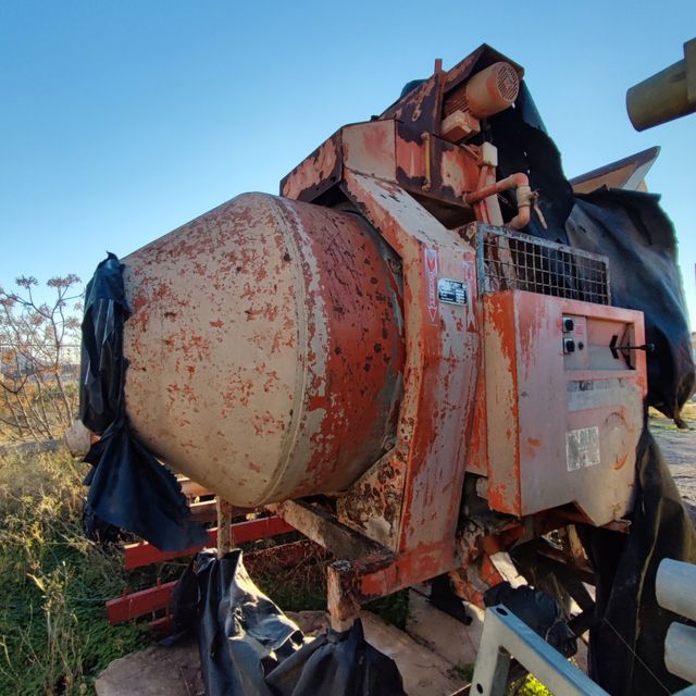 Hormigonera automática