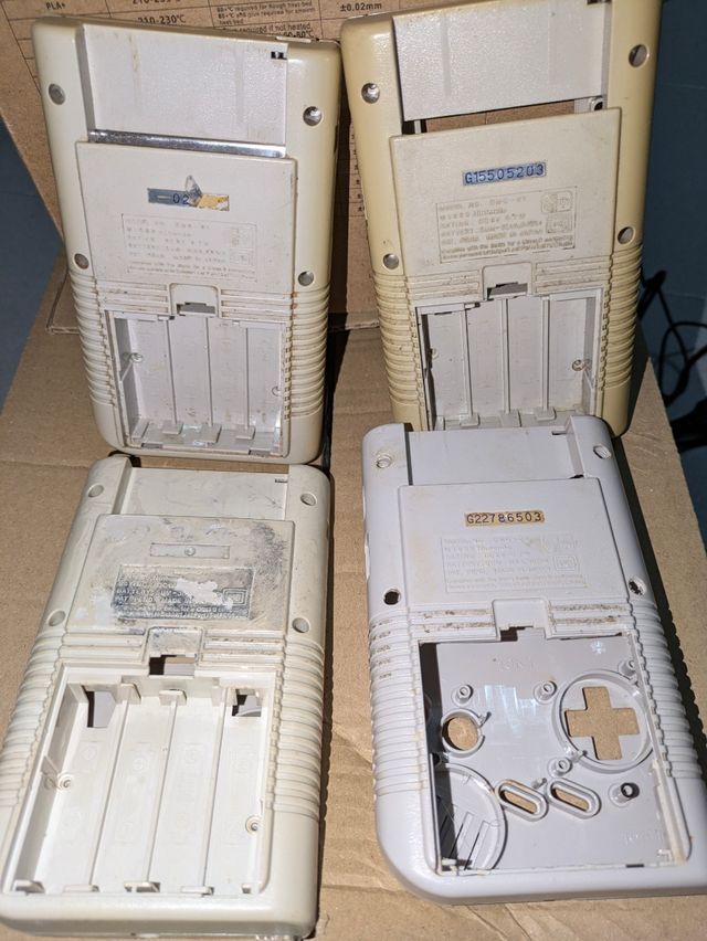 4 carcasas Game boy clásica