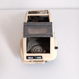 Citroen 2CV Maisto