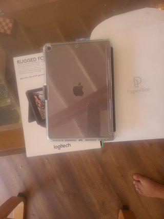 Ipad 9g 256Gb 1mes uso.Funda, teclado , lápiz