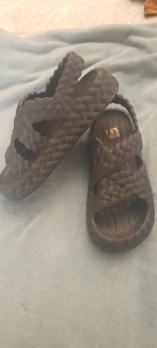Sandalias