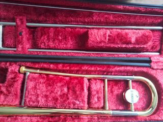 Trombón Yamaha ysl 354, Oró lacado