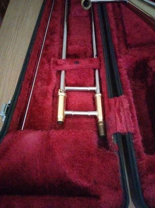 Trombón Yamaha ysl 354, Oró lacado