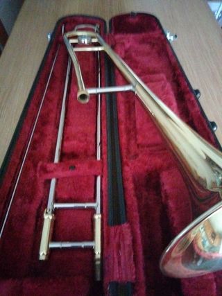 Trombón Yamaha ysl 354, Oró lacado