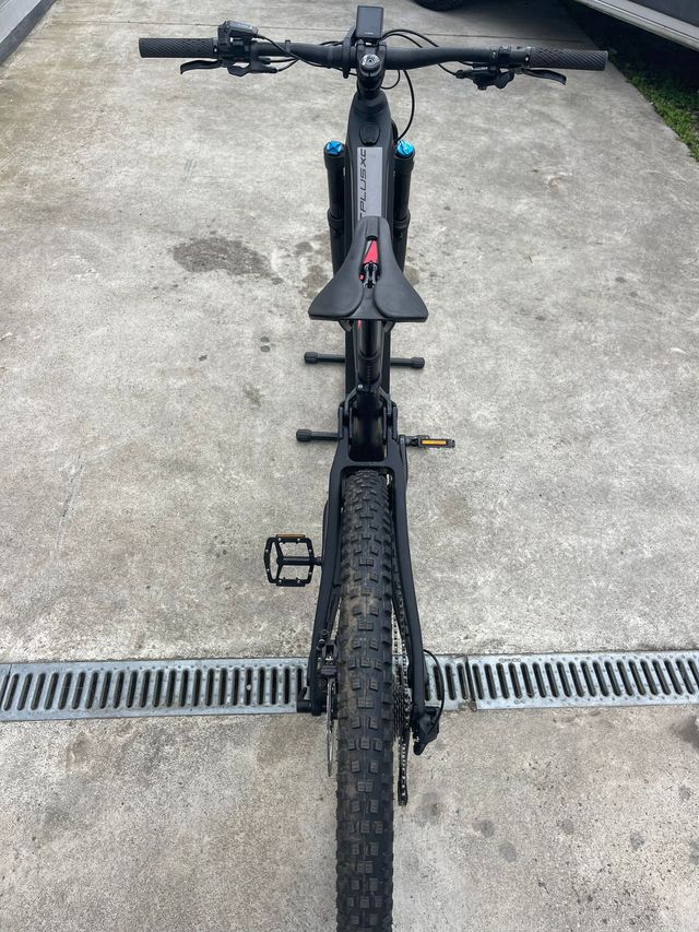 BICI ELÉCTRICA RIEJU MRT Plus CARBON 750W 2024