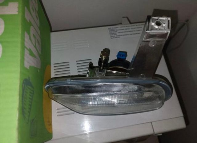 piloto antiniebla Peugeot 106