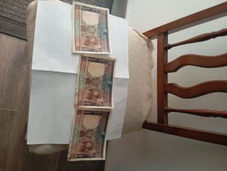  Cinco billetes correlativos 