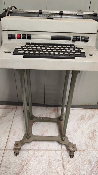 Maquina de escribir electrica
