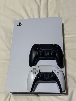 Play 5 Slim 2 mandos y 4 juegos