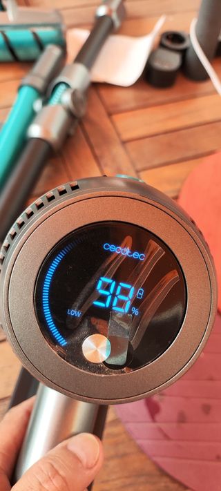 Cecotec Conga rockstar 900