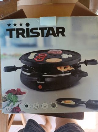 Parrilla Tristar en su caja 