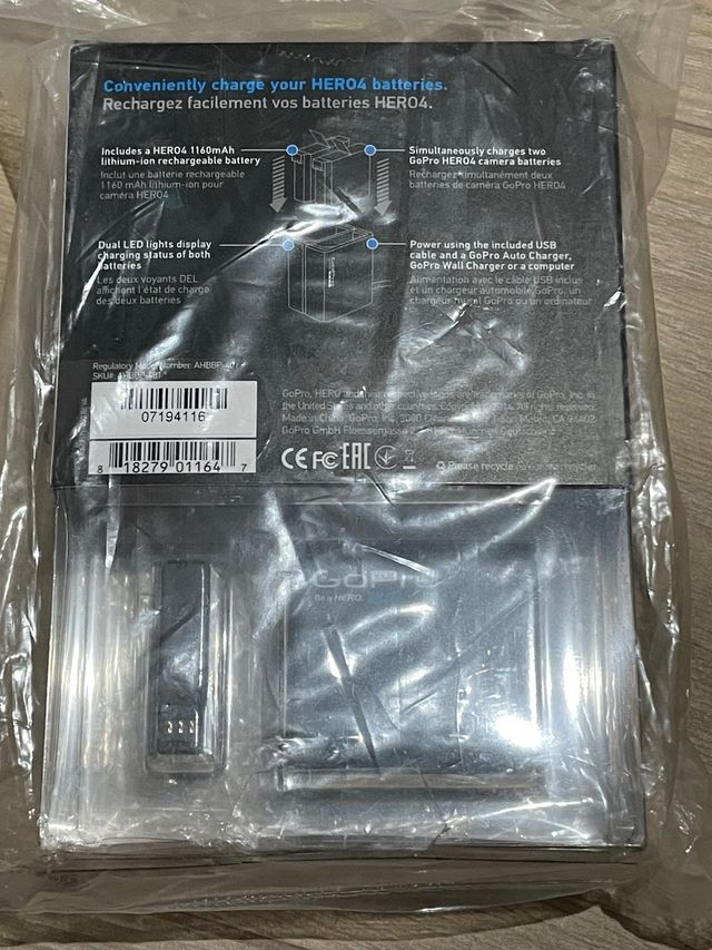 Cargador dual GoPro Hero4  y batería sin estrenar