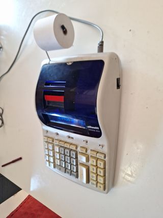 Olivetti logos 692