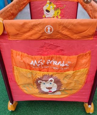 CUNA DE VIAJE MARCA MS Modelo "Friends"