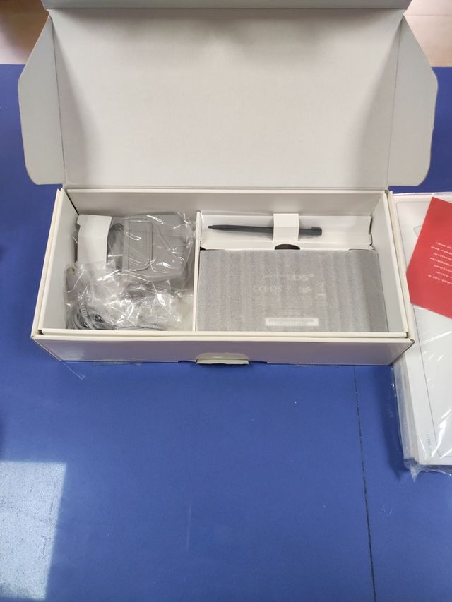 Nintendo dsi a estrenar