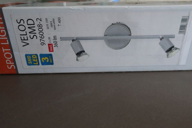 Barra de 2 focos orientables en metal color blanco