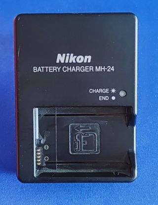 Nikon D5300 + complementos