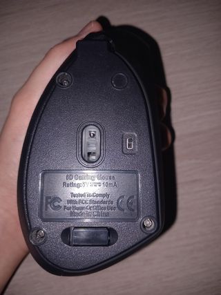 Ratón vertical ergonómico