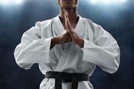 CLASES KARATE Y DEFENSA PERSONAL