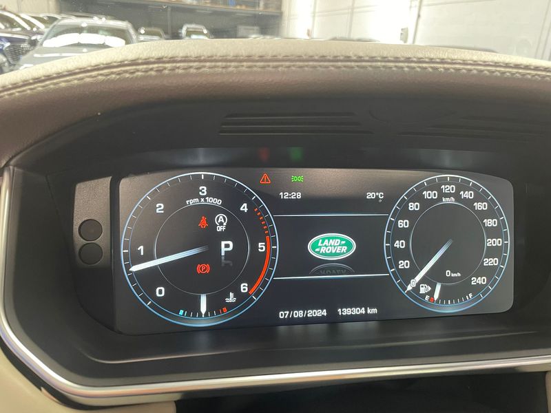 Land Rover Range Rover 3.0 TDV6 Vogue 2015, foto 24