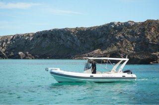 Barca 8 metros alquiler Menorca Norte