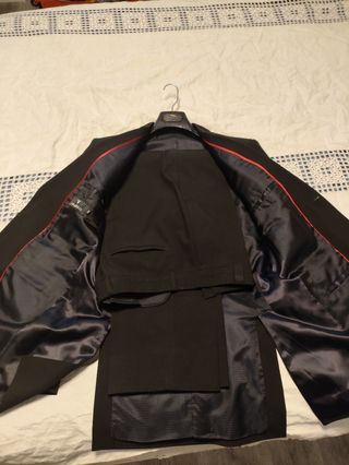 Traje hombre marca Caramelo