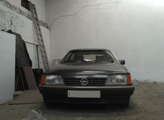 Opel Rekord 1986