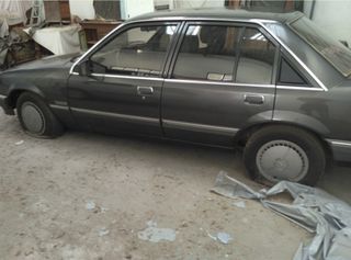 Opel Rekord 1986