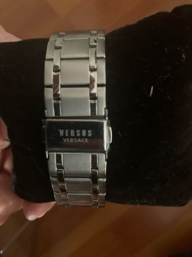 Reloj hombre versus versace