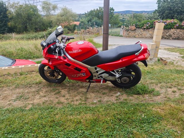 Honda VFR 750 RC 36