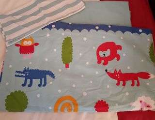 Cuna, colchón y ropa de cuna