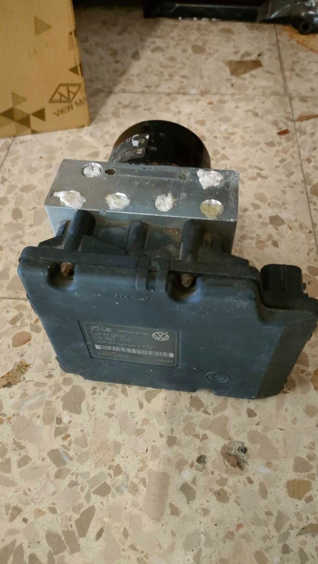 Unidad de ABS lupo gti