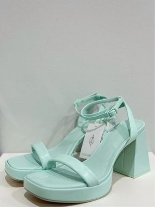 Tacones Stradivarius