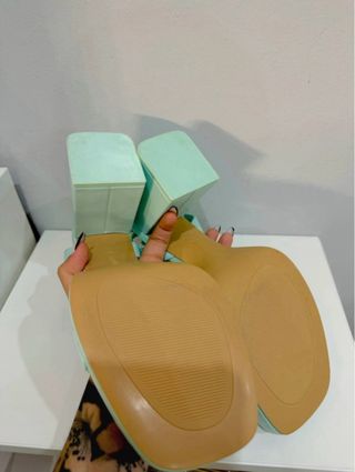 Tacones Stradivarius