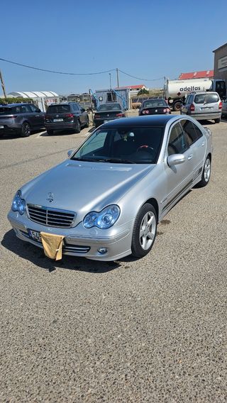 Mercedes-Benz Clase C 2006